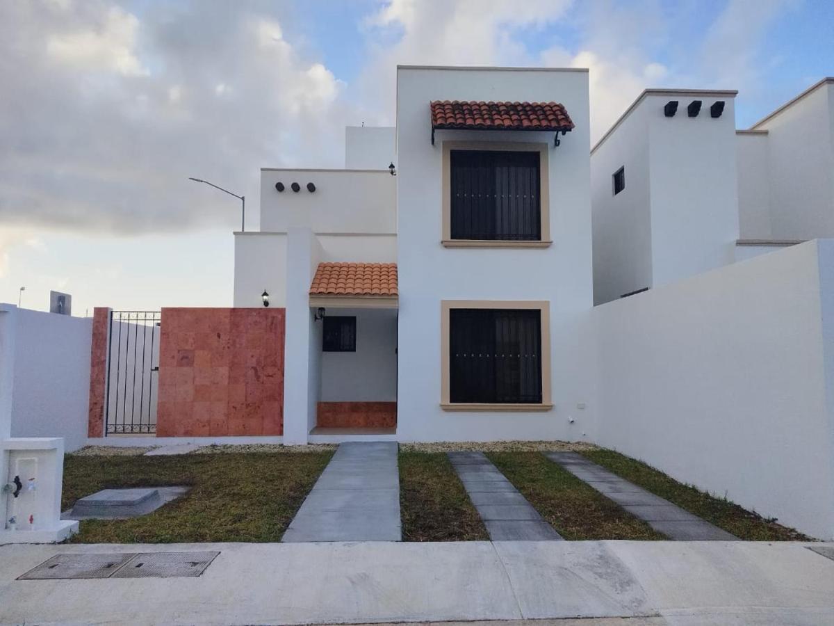 Hermosa Casa A 15 Minutos Del Aeropueto De Cancun En Exclusivo Fraccionamiento Residencial Exterior foto